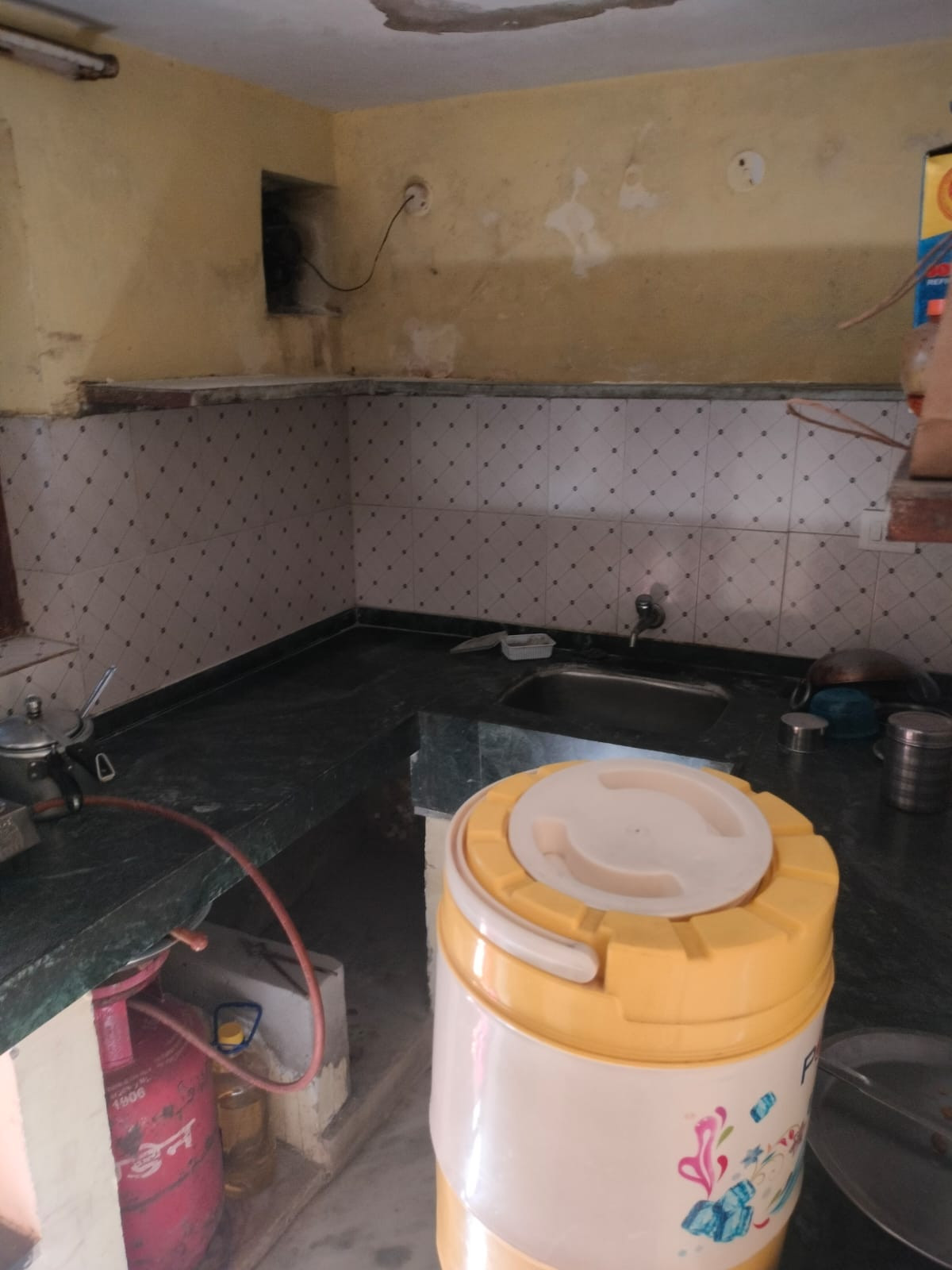 ROOMS For Girls in Malviya Nagar Jaipur | Rahavaas Dekho