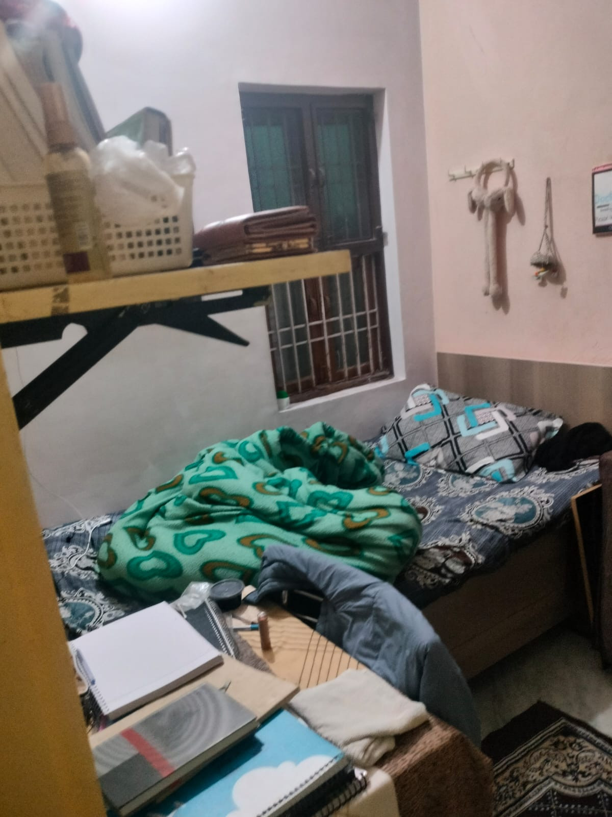 ROOMS For Girls in Malviya Nagar Jaipur | Rahavaas Dekho