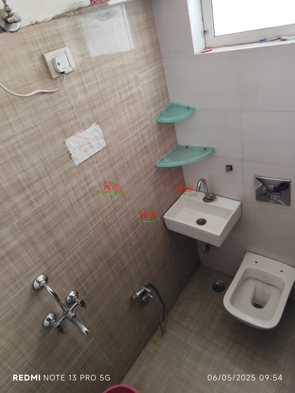 ROOMS  in Malviya Nagar Jaipur | Rahavaas Dekho