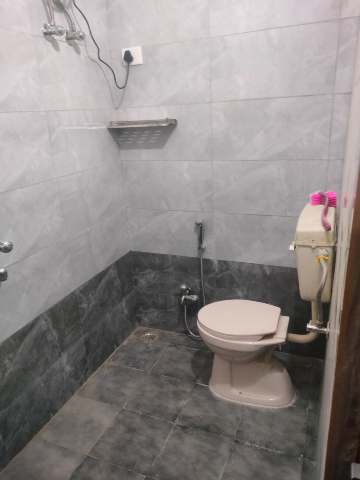 ROOMS For Girls in Malviya Nagar Jaipur | Rahavaas Dekho