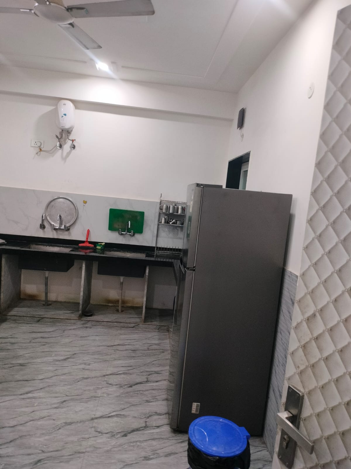 PG For Boys in Mansarovar Jaipur | Rahavaas Dekho